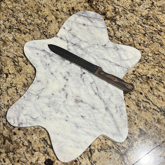 Ghost-Shaped Marble Cutting Board